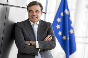 Σχοινάς-ΕΕ: Διοργανώνει συνάντηση υψηλού επιπέδου με Ευρωπαίους θρησκευτικούς ηγέτες