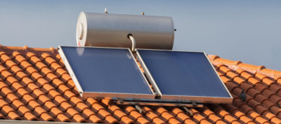 ΕΕΚΕ: Δικαίωση καταναλωτή για αντικατάσταση ελαττωματικού ηλιακού θερμοσίφωνα