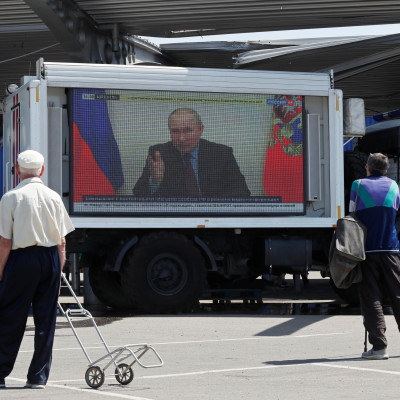 Τάσεις... φυγής στη Ρωσία μετά την επιστράτευση- Πτώση στο χρηματιστήριο