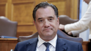 Αντιδράσεις για δηλώσεις Γεωργιάδη υπέρ της οπλοκατοχής - Το ΠΑΣΟΚ καλεί τον Μητσοτάκη να πάρει θέση