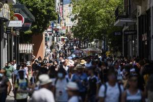 Κορονοϊός-Ελλάδα: 17 νεκροί και 2.760 νέα κρούσματα- Αυξήθηκαν οι διασωληνωμένοι