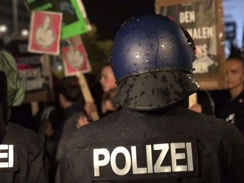 Συγκέντρωση κατά του AfD στο Βερολίνο-Ένταση στην περιοχή