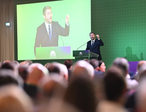 Ανδρουλάκης: Το πρόγραμμα του ΠΑΣΟΚ για στεγαστικό, ανάπτυξη και το Σύνταγμα - Αναδείξτε το