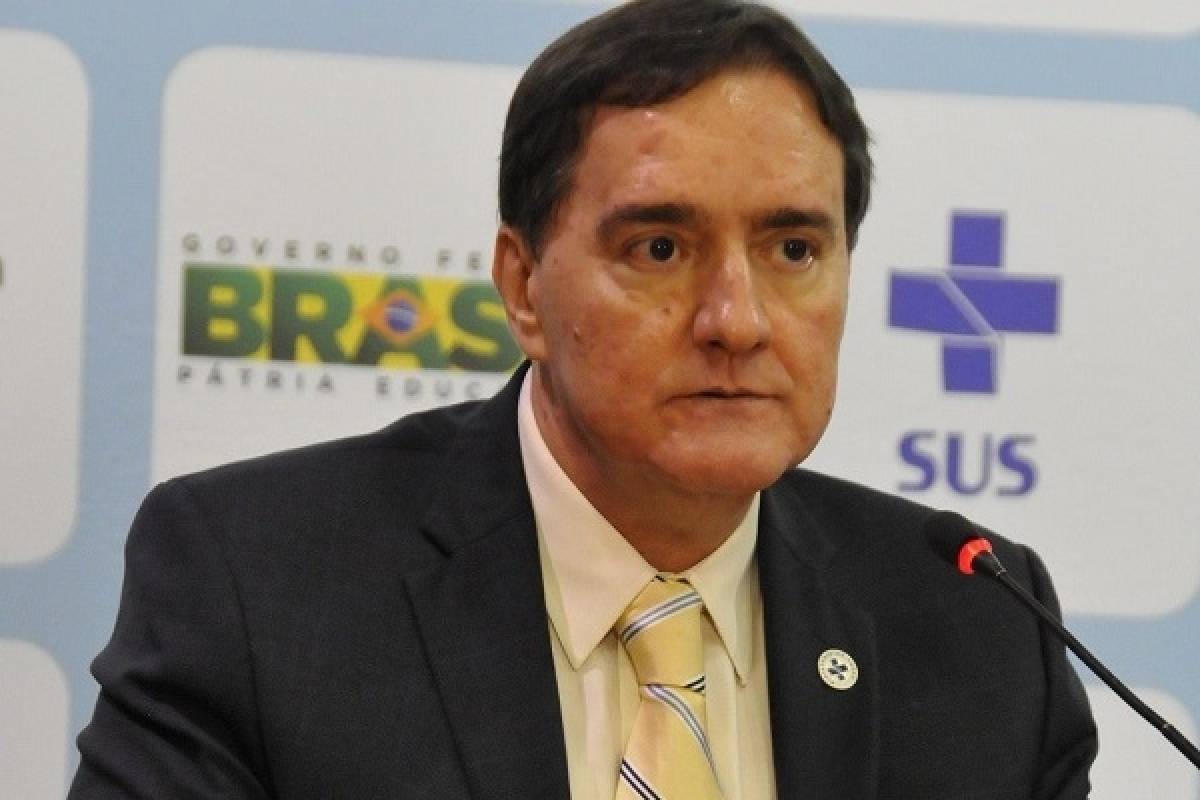 Ο ΠΟΥ λέει «όχι» σε ταξίδια και συναθροίσεις τα Χριστούγεννα