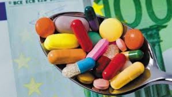 ΣΦΕΕ: "Ακολουθείται πολιτική αλόγιστων μειώσεων στην Υγεία- Χρειαζόμαστε μια έξυπνη συνταγή"