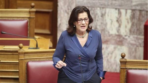 Φωτίου: Στην πραγματικότητα κυβερνάμε εννέα μήνες