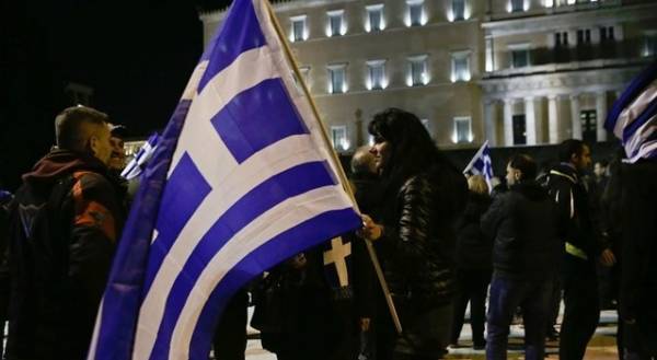 Σε εξέλιξη το συλλαλητήριο κατά της Συμφωνίας των Πρεσπών