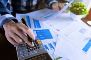 ΑΑΔΕ: Από 1η Απριλίου οι μηνιαίες δηλώσεις ΦΠΑ νεοσύστατων επιχειρήσεων
