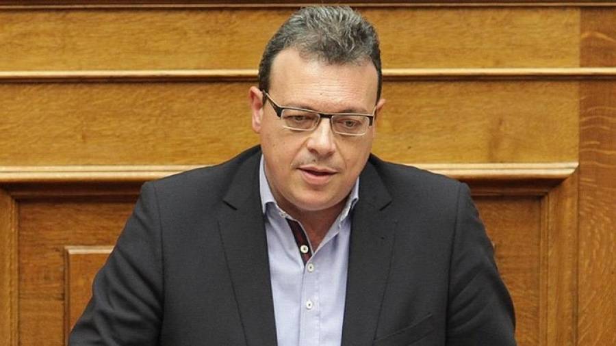 Φάμελλος: Η εκχώρηση του ΔΕΔΔΗΕ μοιάζει με «ωραίο πλιάτσικο»