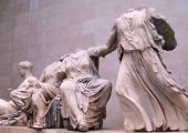 Guardian: "Πρέπει να επιστρέψουμε τα Γλυπτά του Παρθενώνα!"