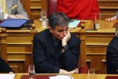 Αύριο το σχέδιο προϋπολογισμού στη Βουλή-Ύφεση μέχρι και 2,3%