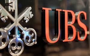 UBS: Η θετική πορεία της Ελλάδας και οι επιφυλάξεις