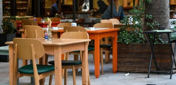 Η «αυτονόμηση» της πανδημίας έχει ήδη ορατές επιπτώσεις