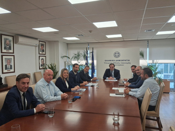 Καφούνης: Οι μικρομεσαίες επιχειρήσεις πρέπει να βρεθούν στο επίκεντρο της ανάπτυξης