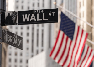 Wall Street: Ζύγισε τις ανακοινώσεις της Fed, κατέληξε σε άνοδο