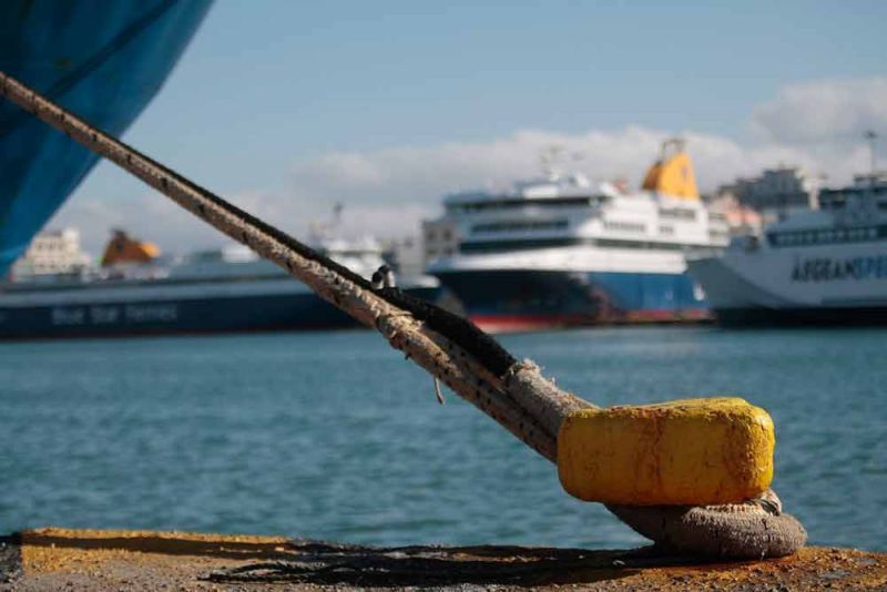 Κοινές δηλώσεις ενώ τα λιμάνια παραμένουν κλειστά