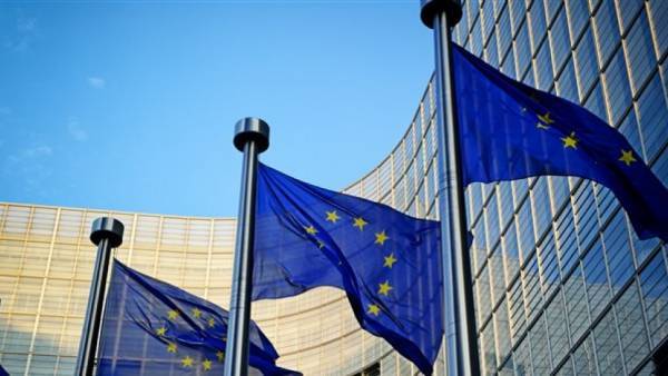 Σήμερα η τέταρτη έκθεση αξιολόγησης της Κομισιόν για την Ελλάδα