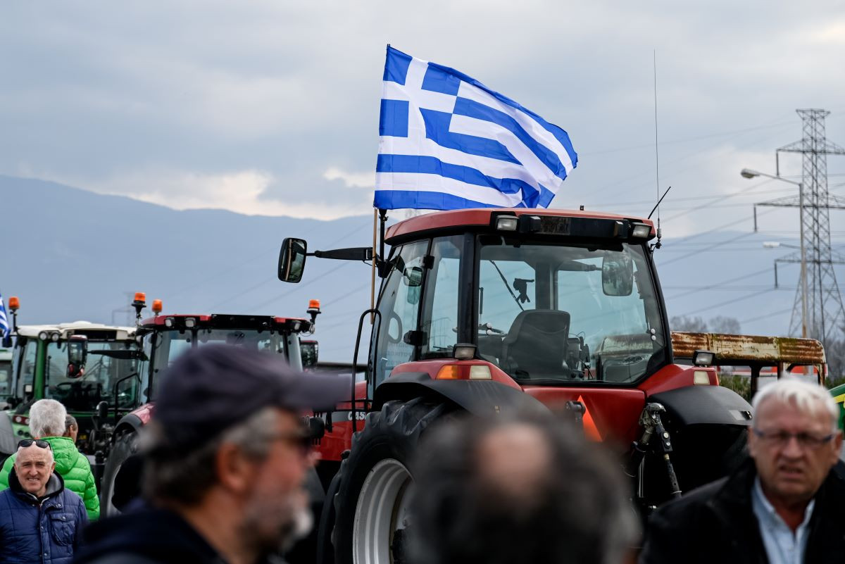 Στις 30/11 τα πρώτα αγροτικά μπλόκα: Κλιμάκωση κινητοποιήσεων αποφάσισαν οι σύλλογοι στη Νίκαια
