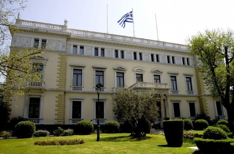 LIVE: Σε εξέλιξη η ορκωμοσία της υπηρεσιακής κυβέρνησης
