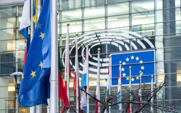 Καθυστερεί η οικονομική ανάπτυξη της ΕΕ λόγω νομισματικής σύσφιξης!