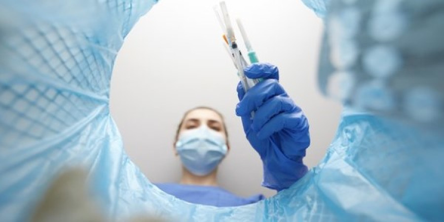 Γαλλία: Εμβολιάζονται κατά του ιού των κονδυλωμάτων οι έφηβοι