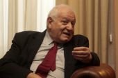 Παπαδημητρίου: Δεν υπάρχει θέμα παράλληλου νομίσματος