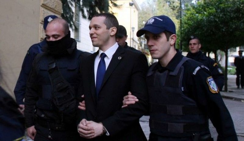 Ξεκίνησε η δίκη του Κασιδιάρη για το χαστούκι στην Κανέλλη
