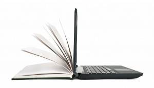 Voucher 200 ευρώ: Ξεπέρασαν τις 360.000 οι αιτήσεις για tablet-laptop