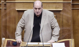 Φίλης για αναβολή εξετάσεων: Νέο... επιτελικό φιάσκο στο υπουργείο Παιδείας
