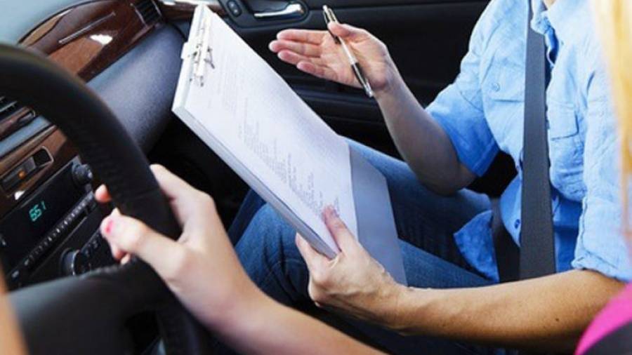Κατατέθηκε στη Βουλή το νομοσχέδιο για τις εξετάσεις οδήγησης