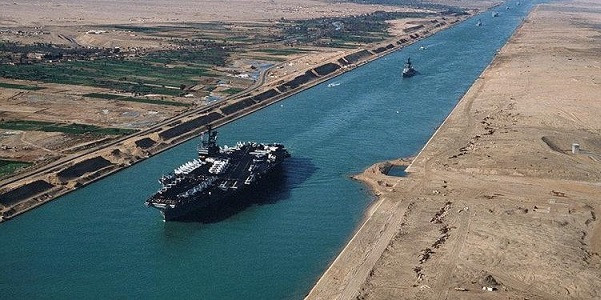 Διώρυγα του Σουέζ: Αυξάνονται κατά 15% τα τέλη διέλευσης πλοίων