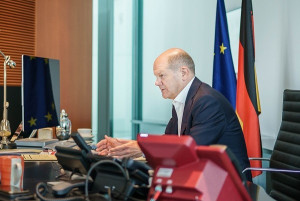 Ο Σολτς θέλει στρατιωτική αυτονομία της ΕΕ και περισσότερα κράτη-μέλη