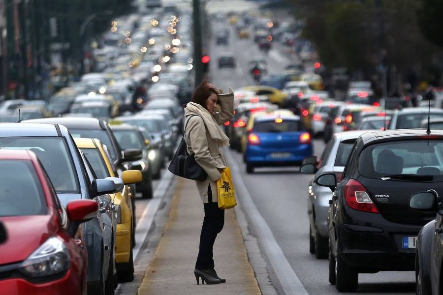 ΕΚ: Πιο «καθαρά» αυτοκίνητα στους ευρωπαϊκούς δρόμους μέχρι το 2030