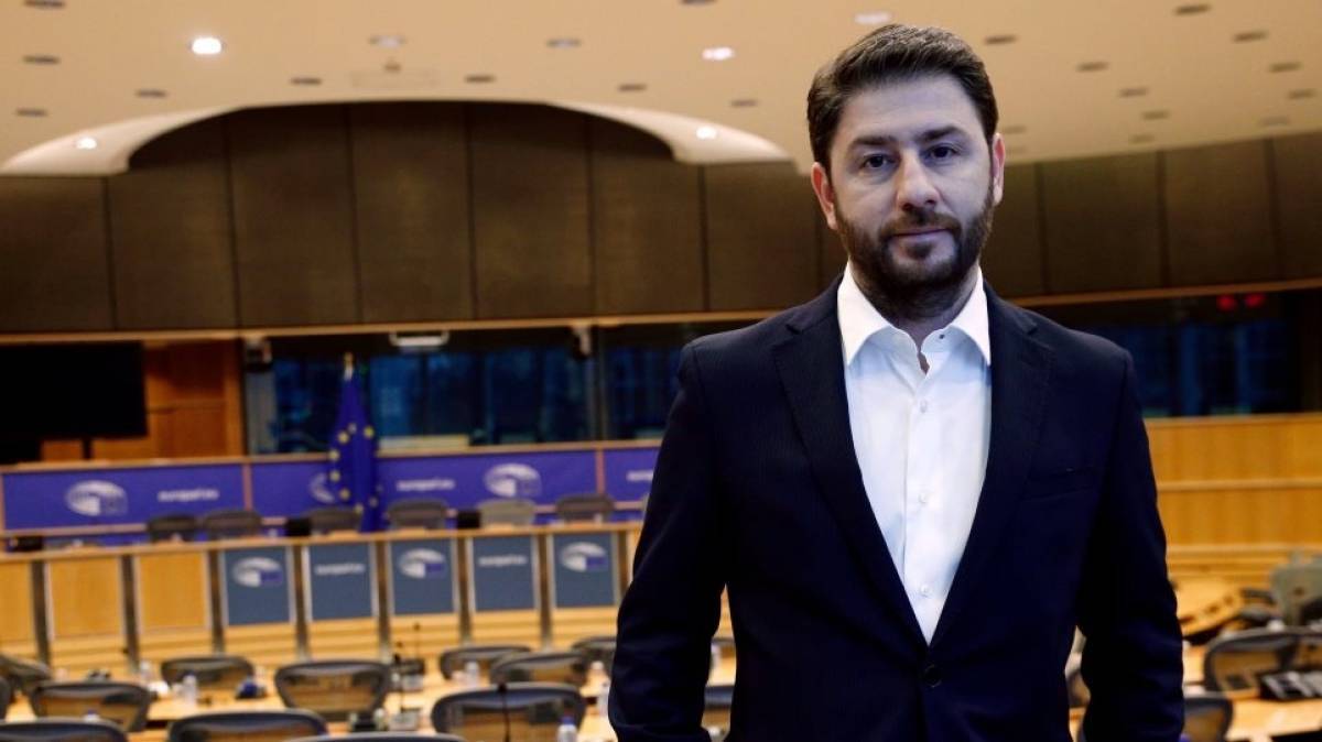 Ανδρουλάκης προς Μπορέλ: Πρέπει να ενισχυθεί η επιχείρηση «Ειρήνη»