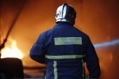 Ρέντη: Σε εξέλιξη φωτιά σε εργοστάσιο