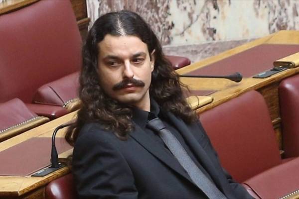 Επιστρέφει στην Κ.Ο. της Χρυσής Αυγής ο Μπαρμπαρούσης