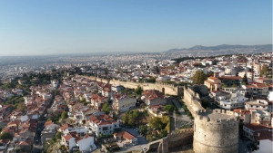 Θεσσαλονίκη: «Απόβαση» των Τούρκων τουριστών- Εκτόξευση των αφίξεων