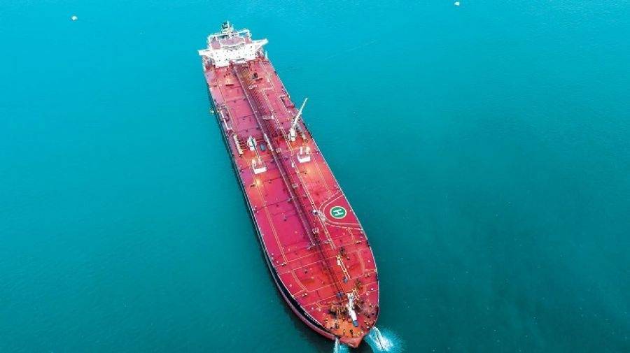 Σε νέα υψηλά η αποθήκευση πετρελαίου σε tankers