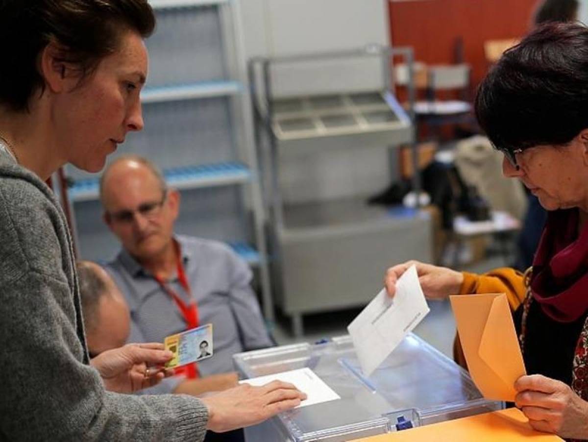 Πέντε φυλακισμένοι Καταλανοί αυτονομιστές εξελέγησαν βουλευτές