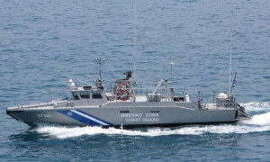 Σύγκρουση θαλαμηγού με υδροφόρo πλοίο στο λιμάνι των Σπετσών-Ένας τραυματίας