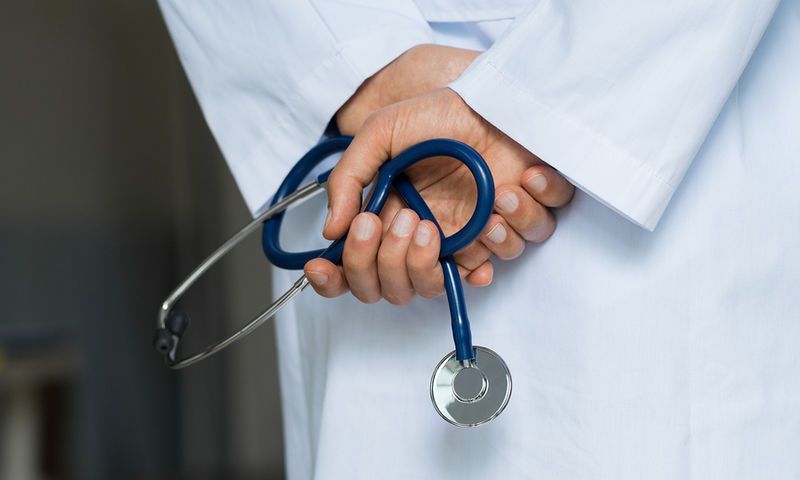 ΠΙΣ: Μπλόκο στην ρύθμιση για το ωράριο γιατρών