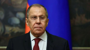 Λαβρόφ: «Πυρηνικό» σήμα απ’το ΝΑΤΟ η προμήθεια F-16 στην Ουκρανία