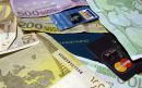 Πολλές κάρτες για τους Έλληνες, αλλά τελευταίοι σε non-cash πληρωμές