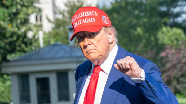 «Η βοήθεια έρχεται – Make Iran Great Again», το μήνυμα του Τραμπ στους Ιρανούς διαδηλωτές