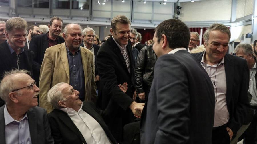Τόσα χρόνια με τον Καμμένο κυβερνούσαν, ο Γκλέτσος θα τους πείραζε;