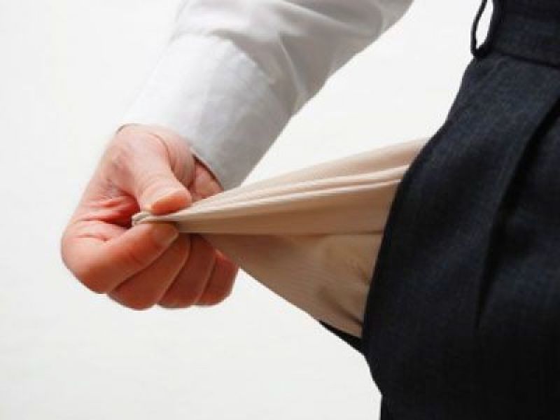 Ούτε σεντ σε δάνεια για νοικοκυριά κι επιχειρήσεις τον Αύγουστο