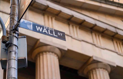 Wall Street: Ήπια άνοδος λίγο πριν την ετυμηγορία της Fed