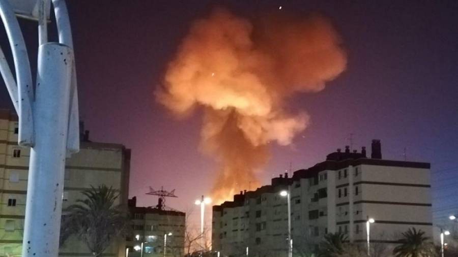 Καταλονία: Ισχυρή έκρηξη σε συγκρότημα πετροχημικών εργοστασίων- Τουλάχιστον ένας νεκρός