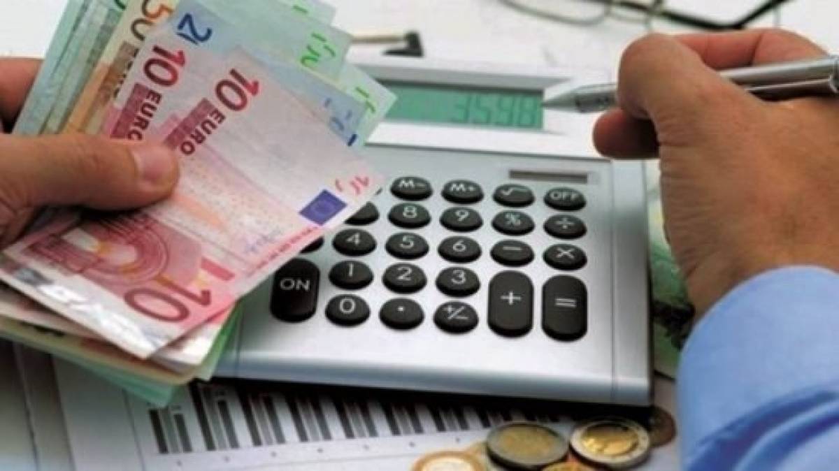 Εκκίνηση του «καυτού» μήνα για τις 120 δόσεις