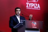 Η ανάγκη του Τσίπρα για αποστάσεις από Καλογρίτσα-Βολές κατά Στουρνάρα